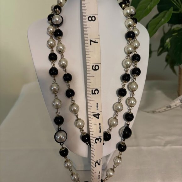 Anne Klein Black and White Pearl Necklace (43") and Bracelet (8") with 3 Strands - Picture 4 of 15